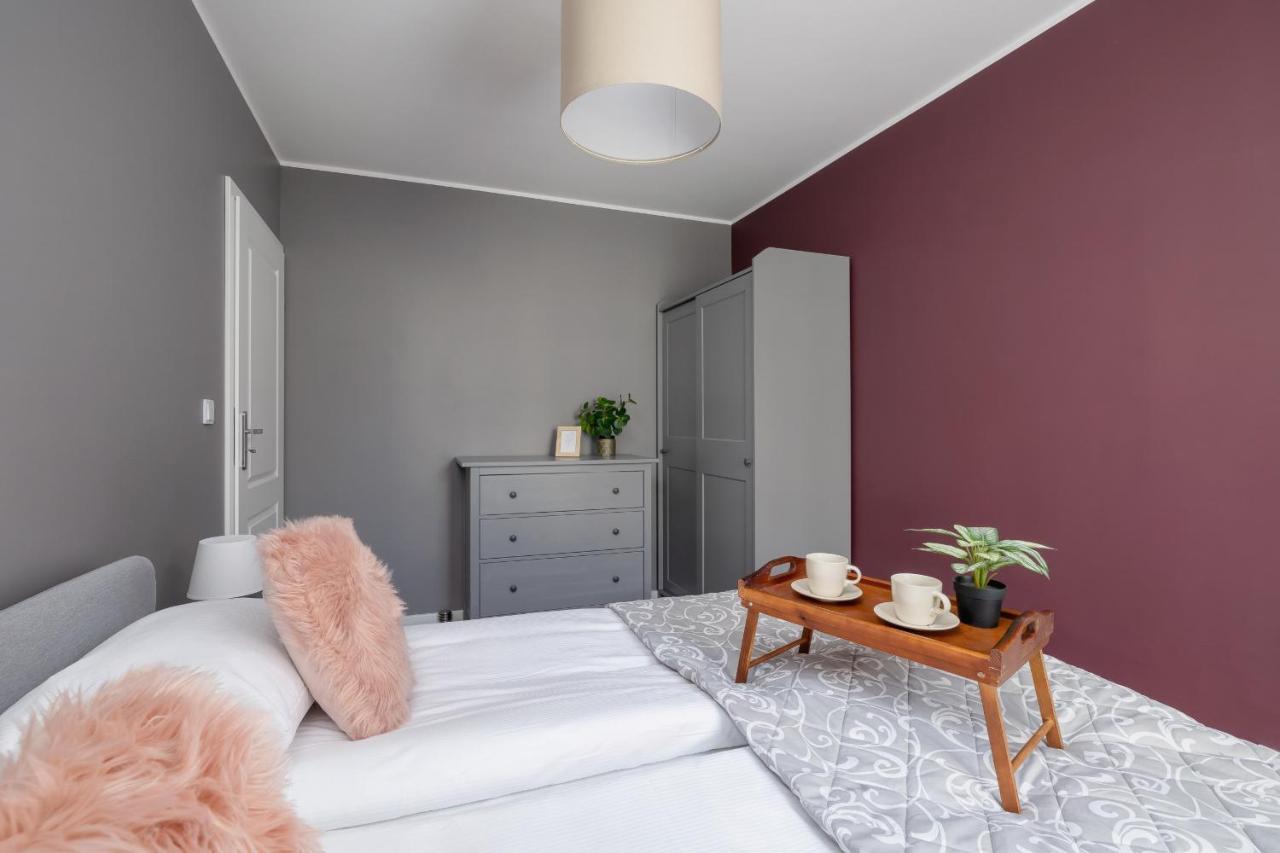 Comfy Apartment Pachonskiego With Parking In Krakow By Noclegi Renters מראה חיצוני תמונה
