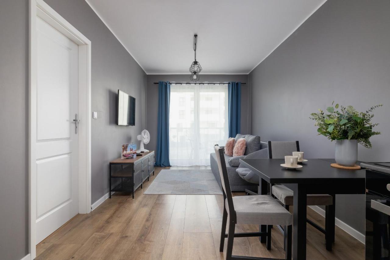 Comfy Apartment Pachonskiego With Parking In Krakow By Noclegi Renters מראה חיצוני תמונה